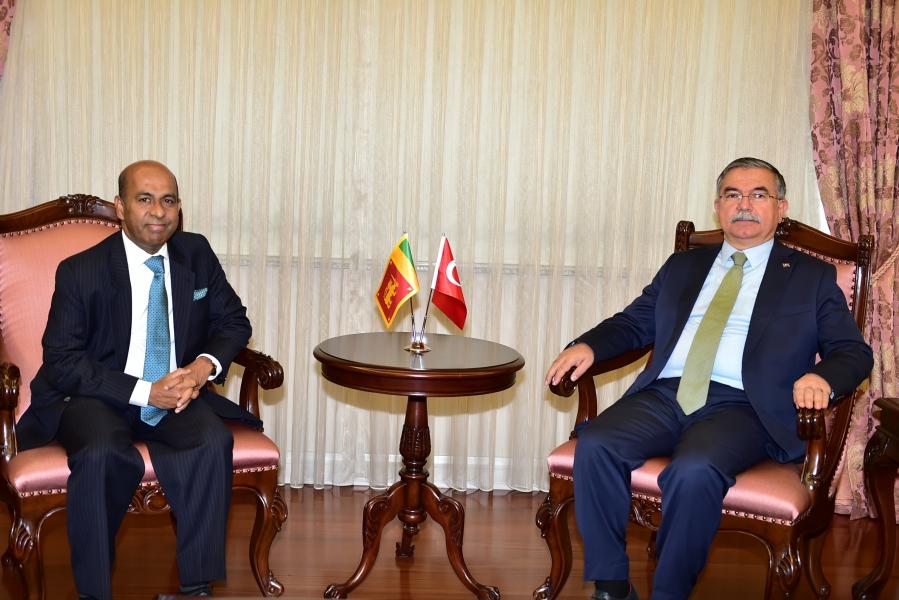Bakan Yılmaz, Sri Lanka Büyükelçisi Amza´yı kabul etti