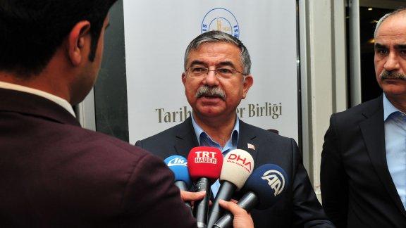 Bakan Yılmaz, Tarihi Kentler Birliği Sivas Buluşması´na katıldı